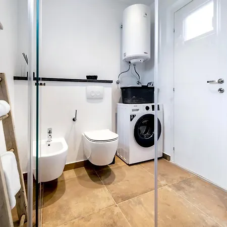 Jolanda For 4 People Near With Kids Playground & Large Garden - Only 850 M From Villa *